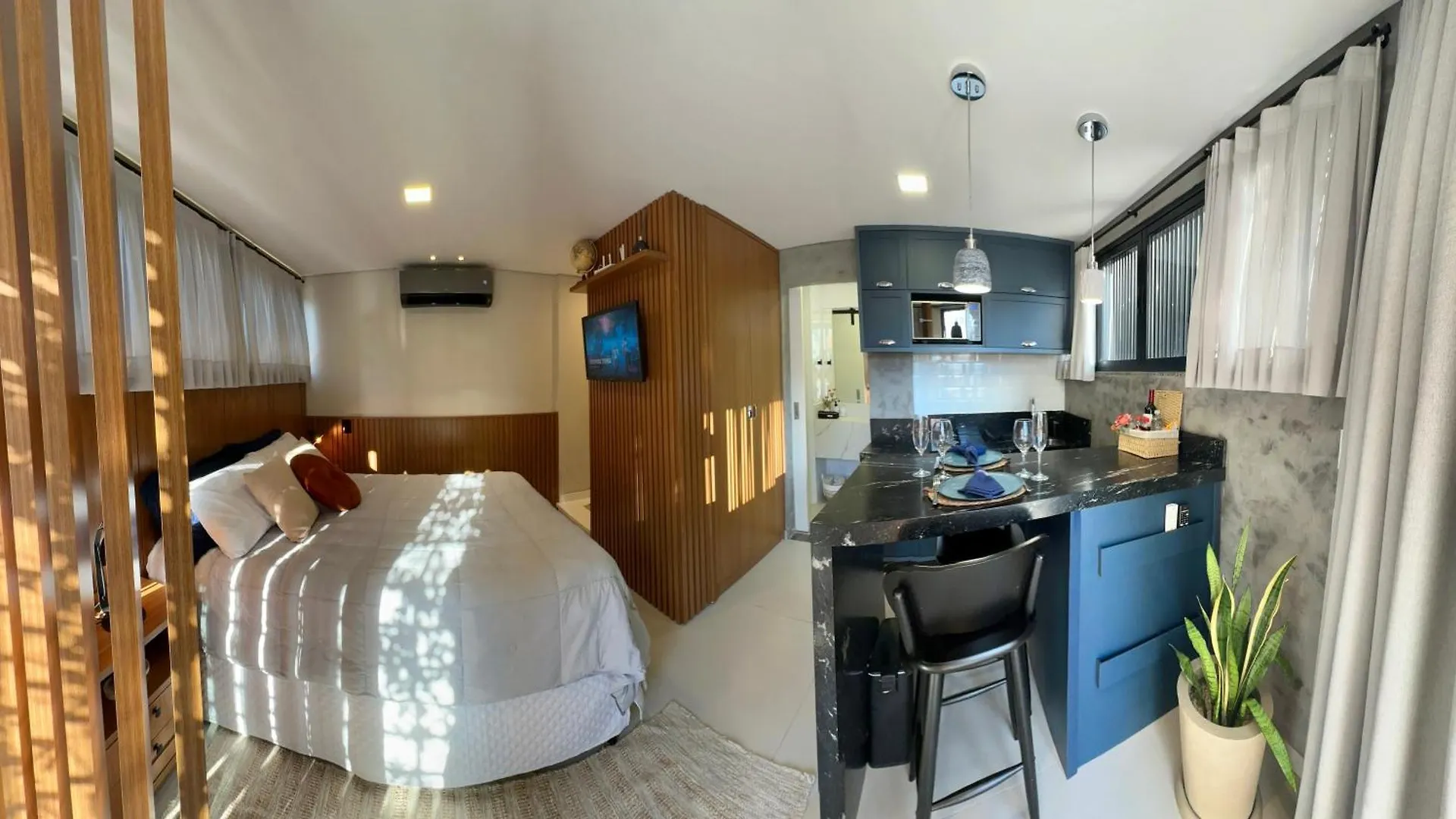 Loft Para Casal Em Bombinhas - Sem Garagem